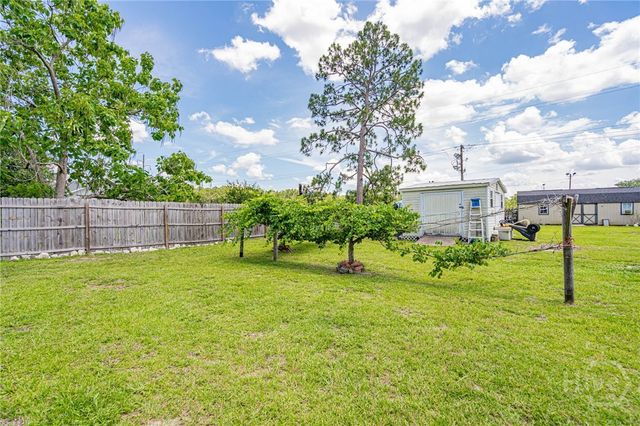 124 Drennon Drive, Jesup, GA 31545