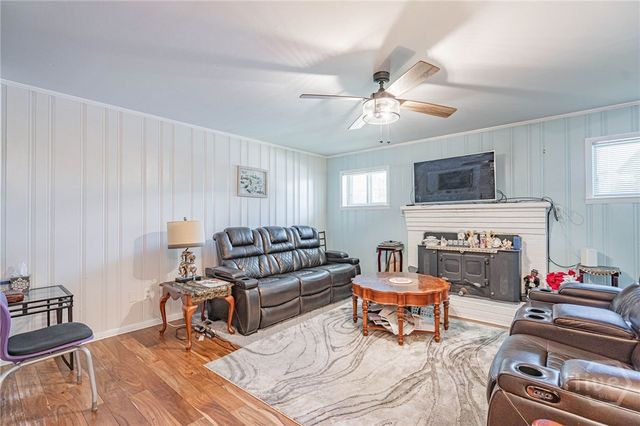 124 Drennon Drive, Jesup, GA 31545