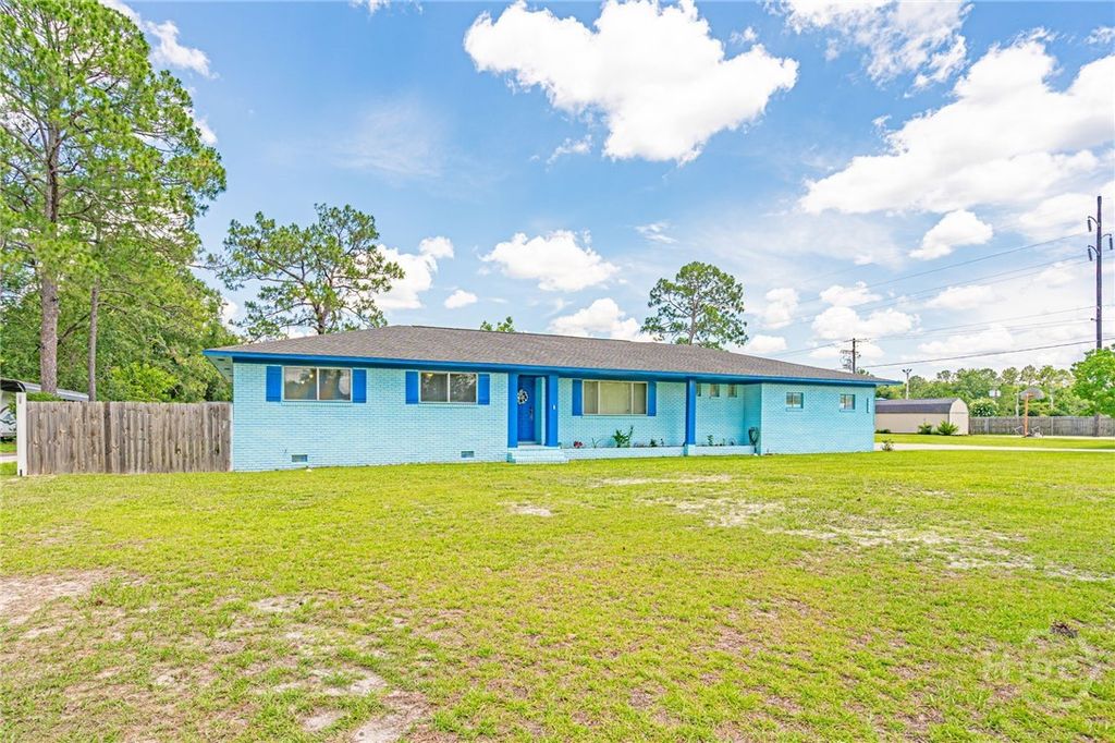 124 Drennon Drive, Jesup, GA 31545