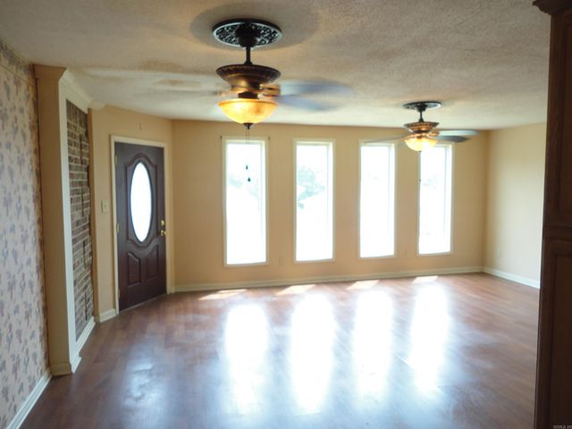 500 Scenic Valley Drive, Heber Springs, AR 72543