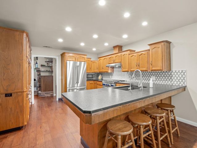 1565 S Highland Avenue, Sanger, CA 93657