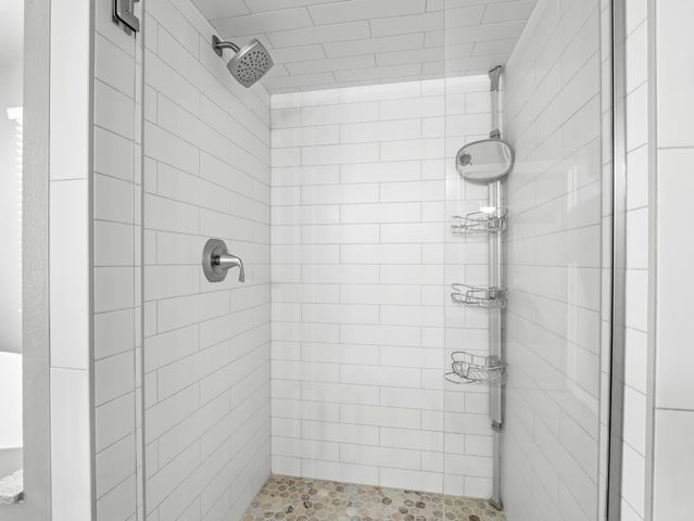 1565 S Highland Avenue, Sanger, CA 93657