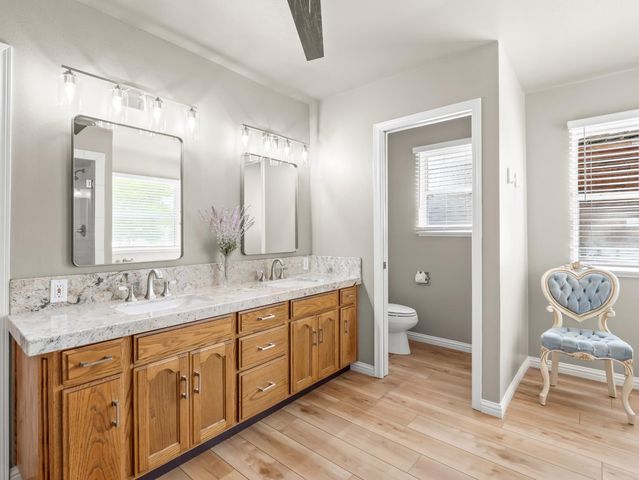 1565 S Highland Avenue, Sanger, CA 93657