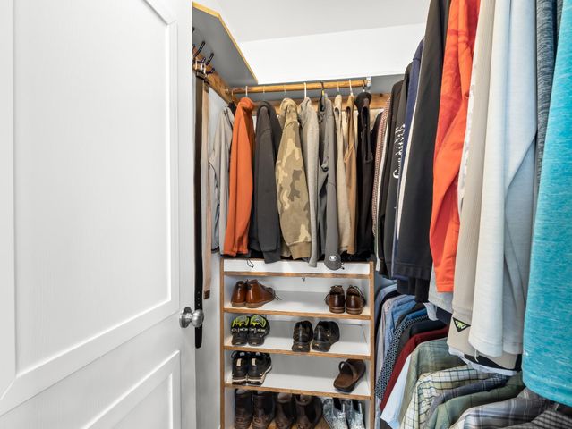 1565 S Highland Avenue, Sanger, CA 93657