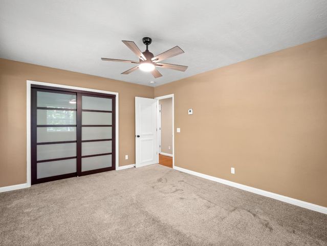 1565 S Highland Avenue, Sanger, CA 93657