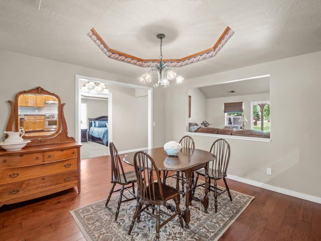 1565 S Highland Avenue, Sanger, CA 93657