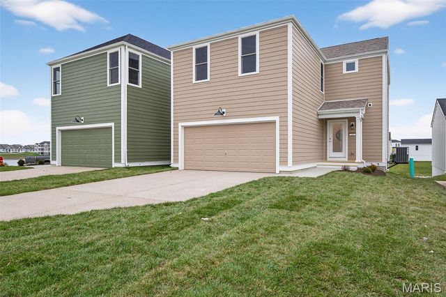 206 Marais Temps Clair Way, St Charles, MO 63301