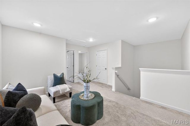 206 Marais Temps Clair Way, St Charles, MO 63301