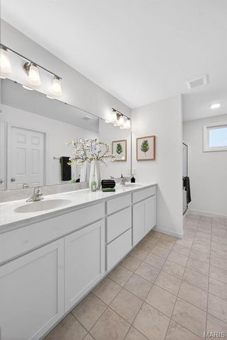 206 Marais Temps Clair Way, St Charles, MO 63301