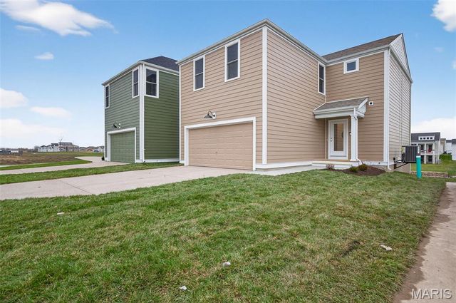 206 Marais Temps Clair Way, St Charles, MO 63301