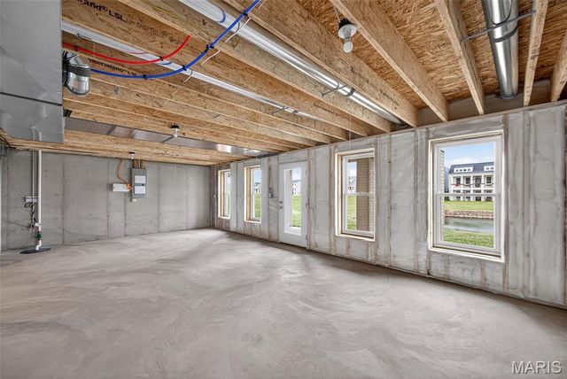 206 Marais Temps Clair Way, St Charles, MO 63301