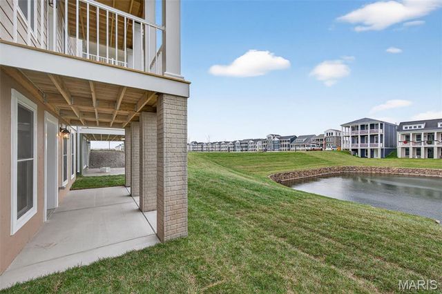 206 Marais Temps Clair Way, St Charles, MO 63301