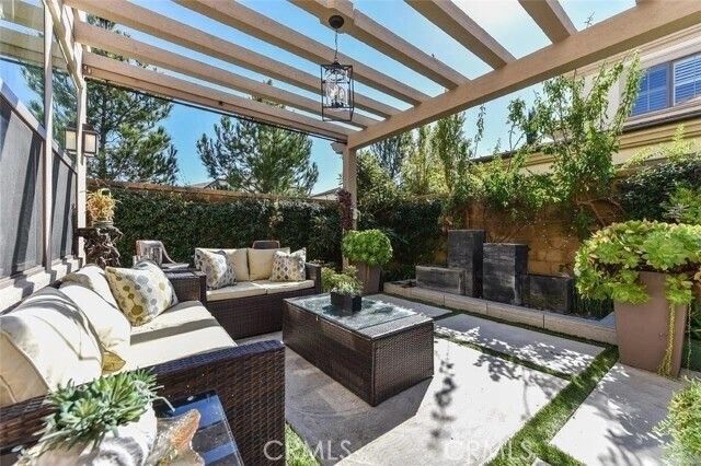 83 Waterleaf, Irvine, CA 92620