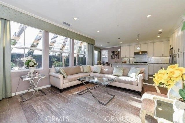 83 Waterleaf, Irvine, CA 92620