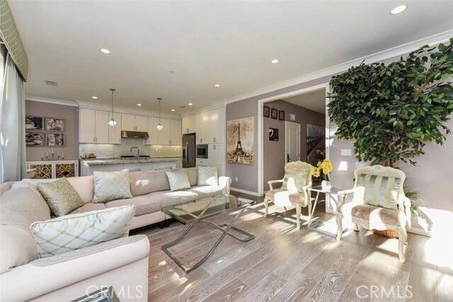 83 Waterleaf, Irvine, CA 92620