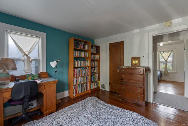 1117 Foster Street, South Bend, IN 46617