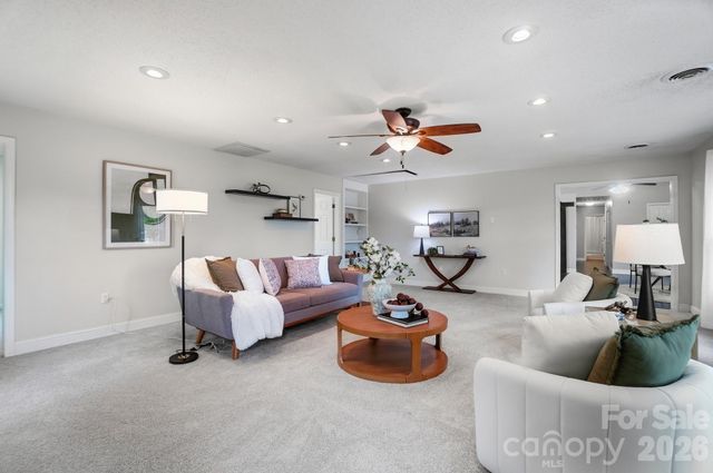 1919 Gables Drive, Monroe, NC 28112