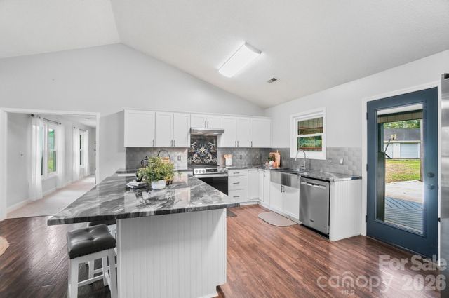 1919 Gables Drive, Monroe, NC 28112