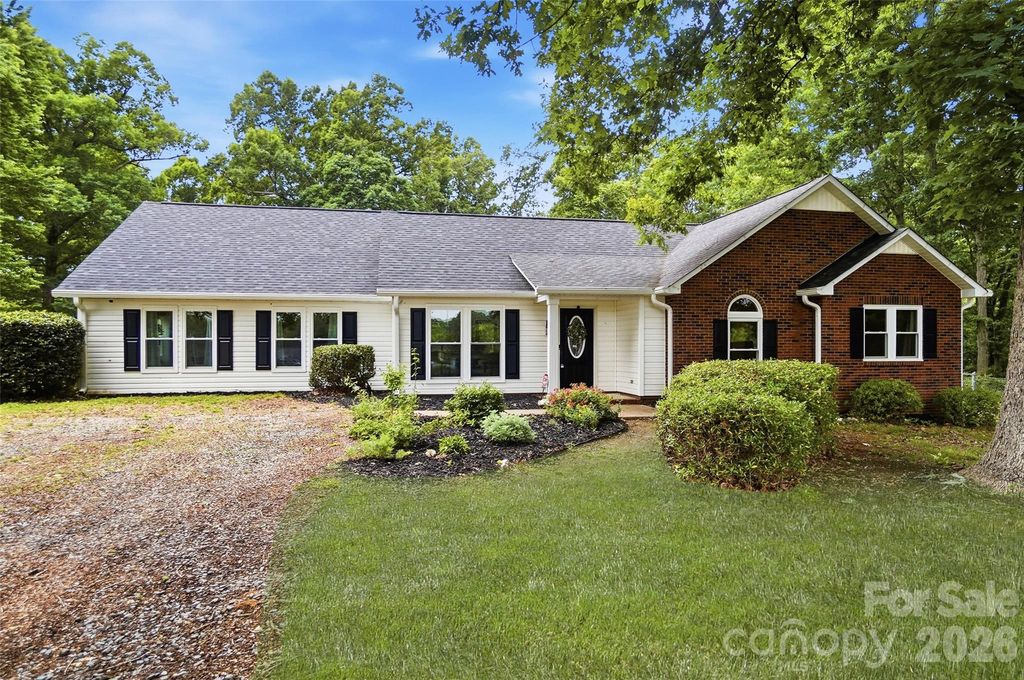 1919 Gables Drive, Monroe, NC 28112