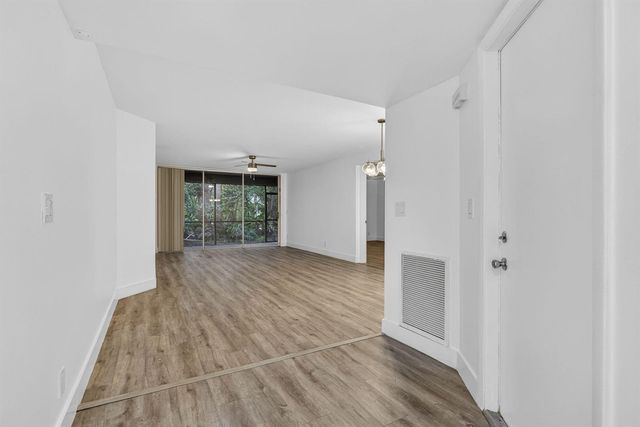 9746 Nickels Boulevard 103, Boynton Beach, FL 33436