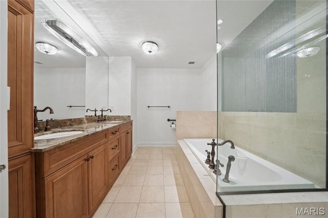 232 N Kingshighway Boulevard 1209, St Louis, MO 63108