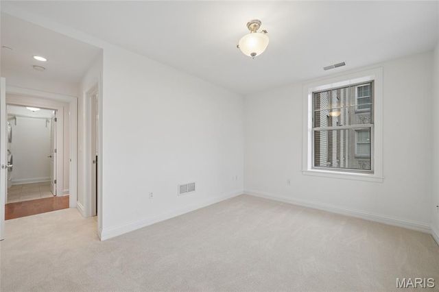 232 N Kingshighway Boulevard 1209, St Louis, MO 63108