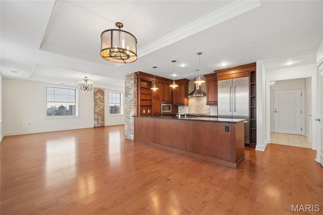 232 N Kingshighway Boulevard 1209, St Louis, MO 63108