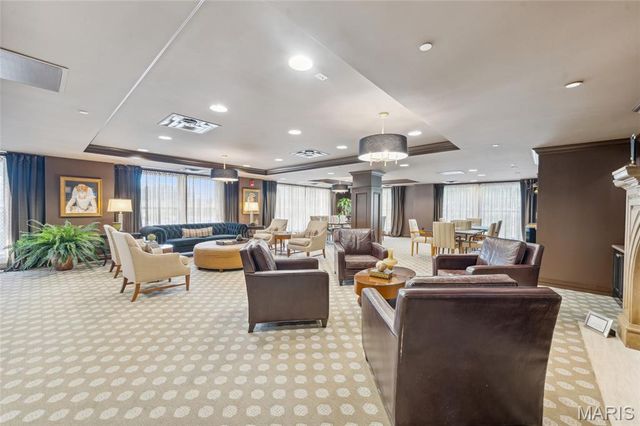 232 N Kingshighway Boulevard 1209, St Louis, MO 63108