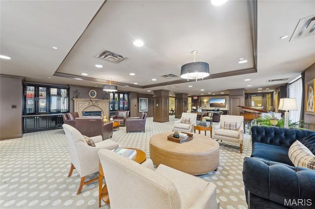 232 N Kingshighway Boulevard 1209, St Louis, MO 63108