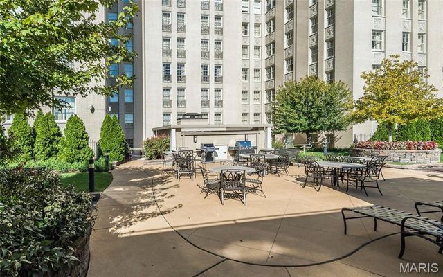 232 N Kingshighway Boulevard 1209, St Louis, MO 63108