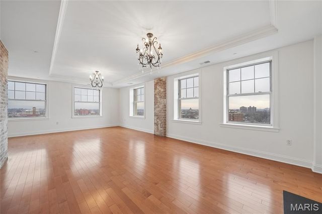 232 N Kingshighway Boulevard 1209, St Louis, MO 63108