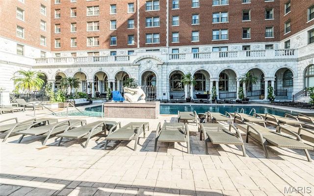 232 N Kingshighway Boulevard 1209, St Louis, MO 63108