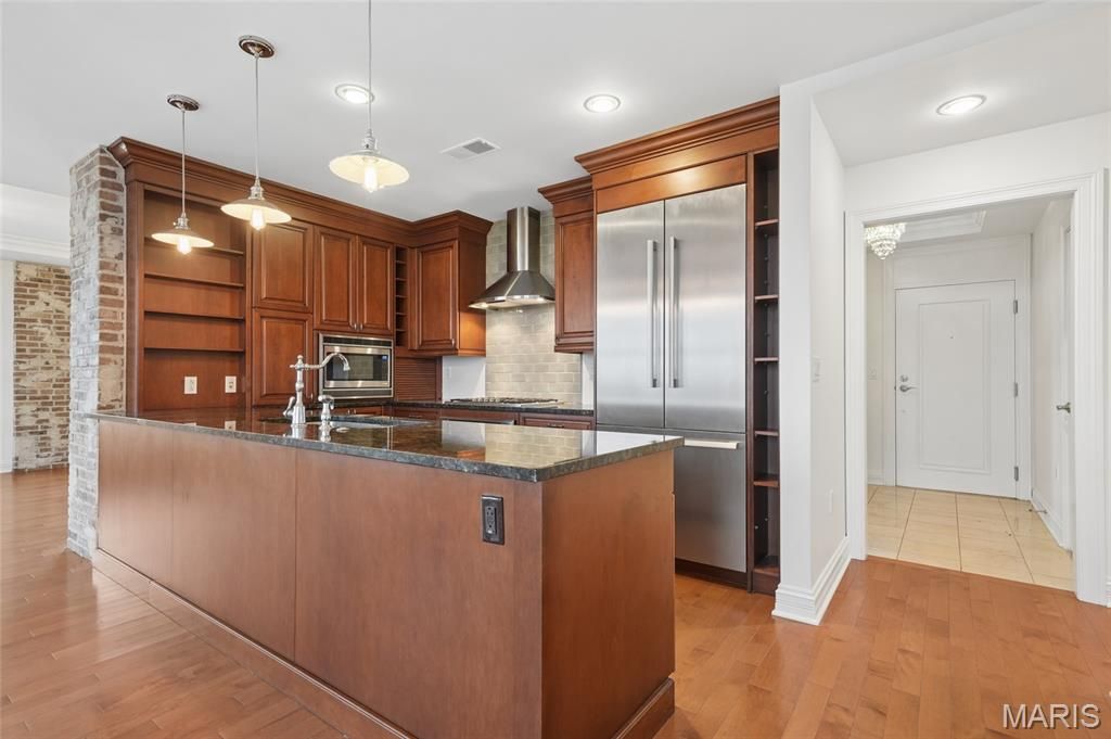 232 N Kingshighway Boulevard 1209, St Louis, MO 63108