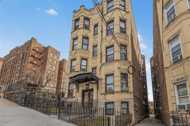 20 Locust Hill Avenue, Yonkers, NY 10701