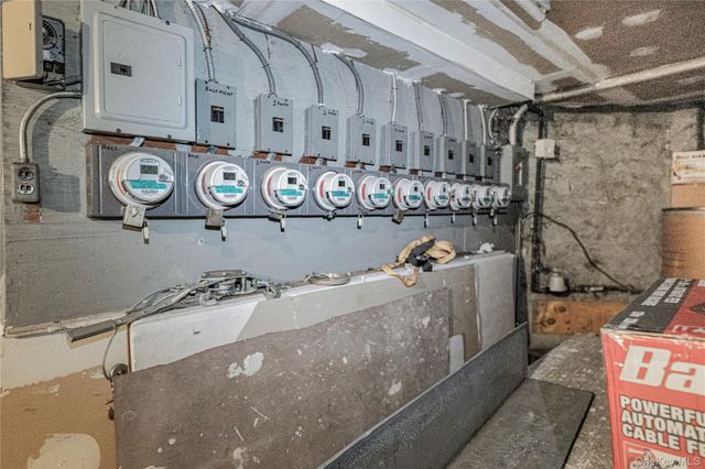 20 Locust Hill Avenue, Yonkers, NY 10701