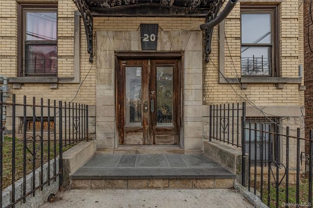 20 Locust Hill Avenue, Yonkers, NY 10701