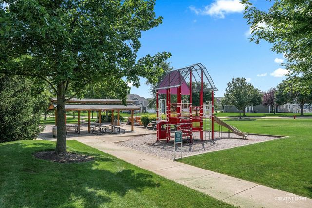 1266 Airs Avenue, Sugar Grove, IL 60554