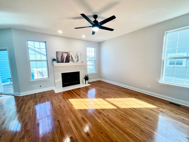 1266 Airs Avenue, Sugar Grove, IL 60554