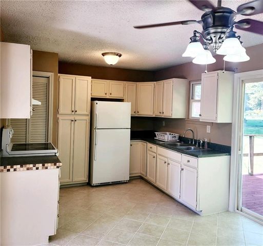 17604 Montgall Drive, Belton, MO 64012