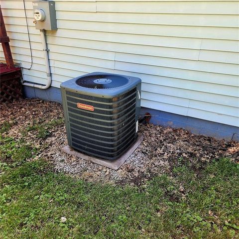 17604 Montgall Drive, Belton, MO 64012