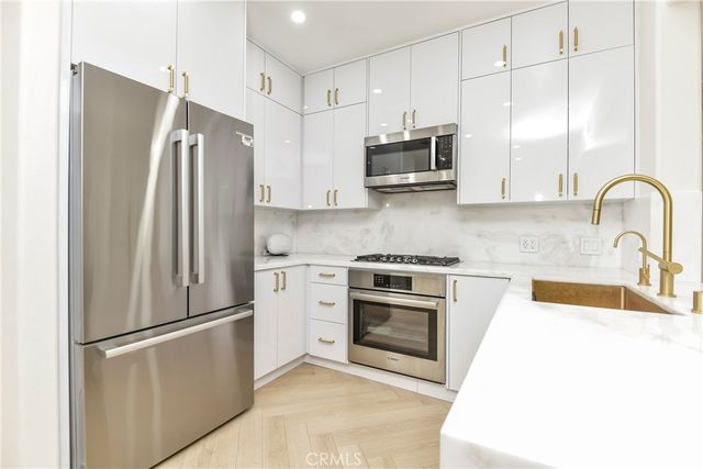 250 n first st 321, Burbank, CA 91502