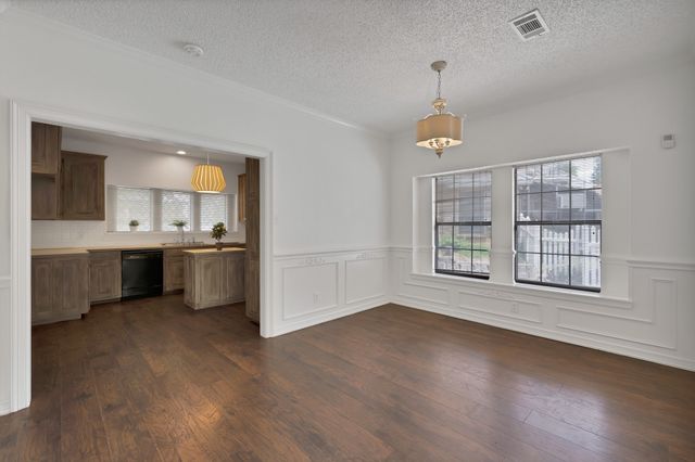 4219 Oak Springs Drive, Arlington, TX 76016