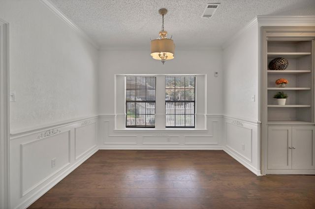 4219 Oak Springs Drive, Arlington, TX 76016
