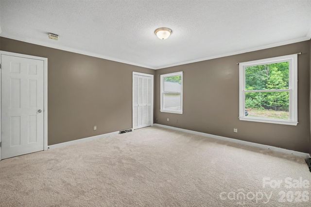 519 Raintree Drive, Matthews, NC 28104