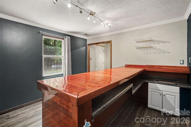 519 Raintree Drive, Matthews, NC 28104