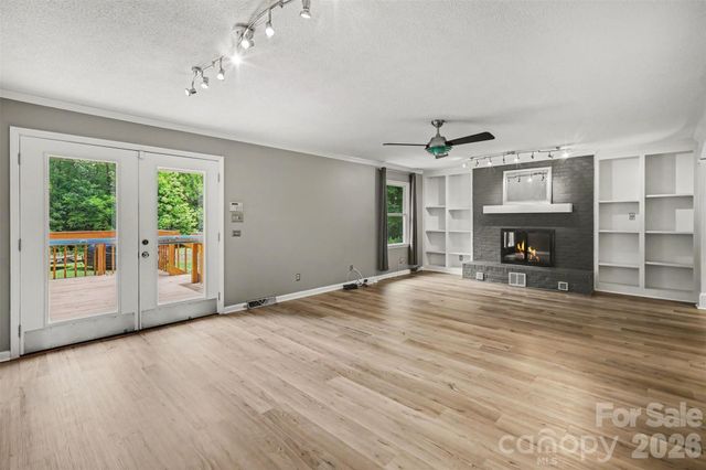 519 Raintree Drive, Matthews, NC 28104