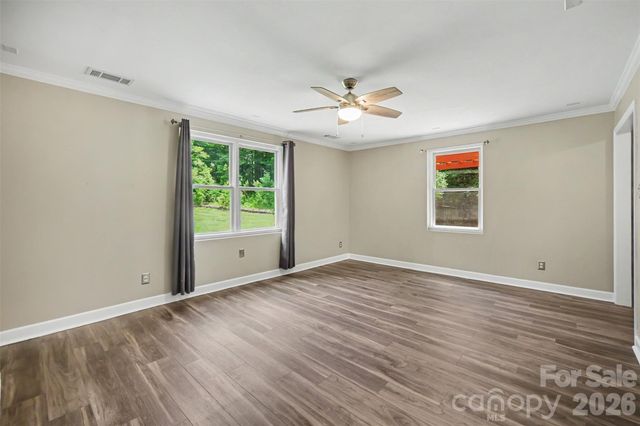 519 Raintree Drive, Matthews, NC 28104