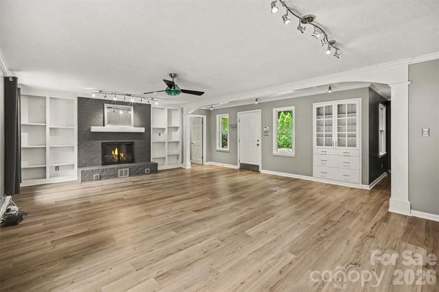 519 Raintree Drive, Matthews, NC 28104