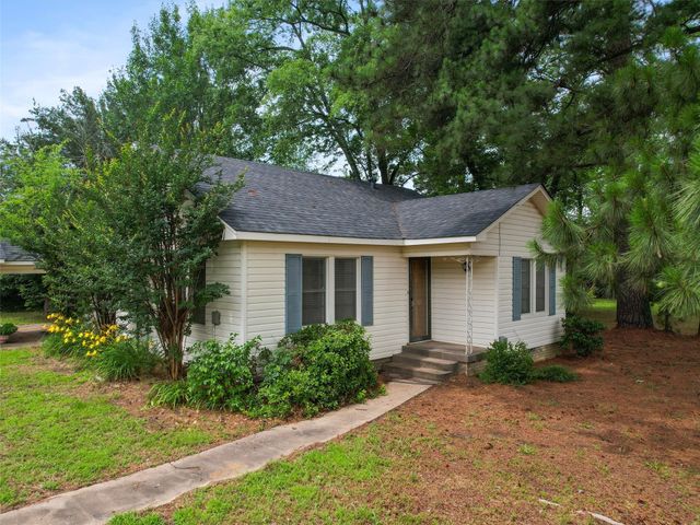 3673 Fm 49, Gilmer, TX 75644
