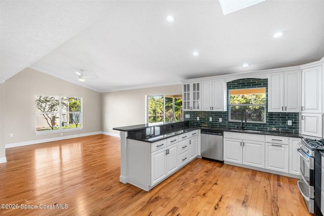 8033 Kingswood Way, Melbourne, FL 32940